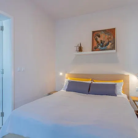 Meinora Villa *