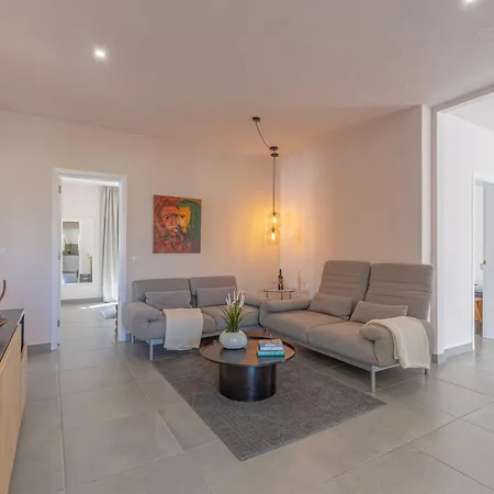 Meinora Villa *